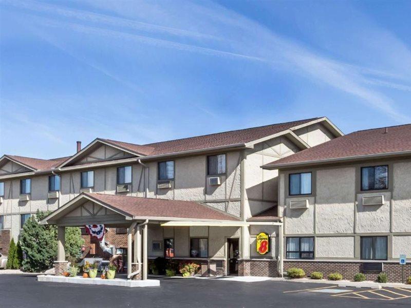 Super 8 By Wyndham Ottawa Starved Rock Hotel Bagian luar foto